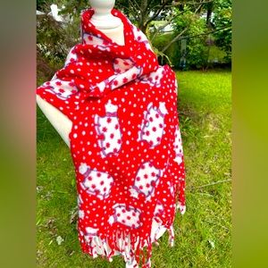 Red Scarf w Polar Bears w Red Blotched White Pajamas on, No Brand, GUC